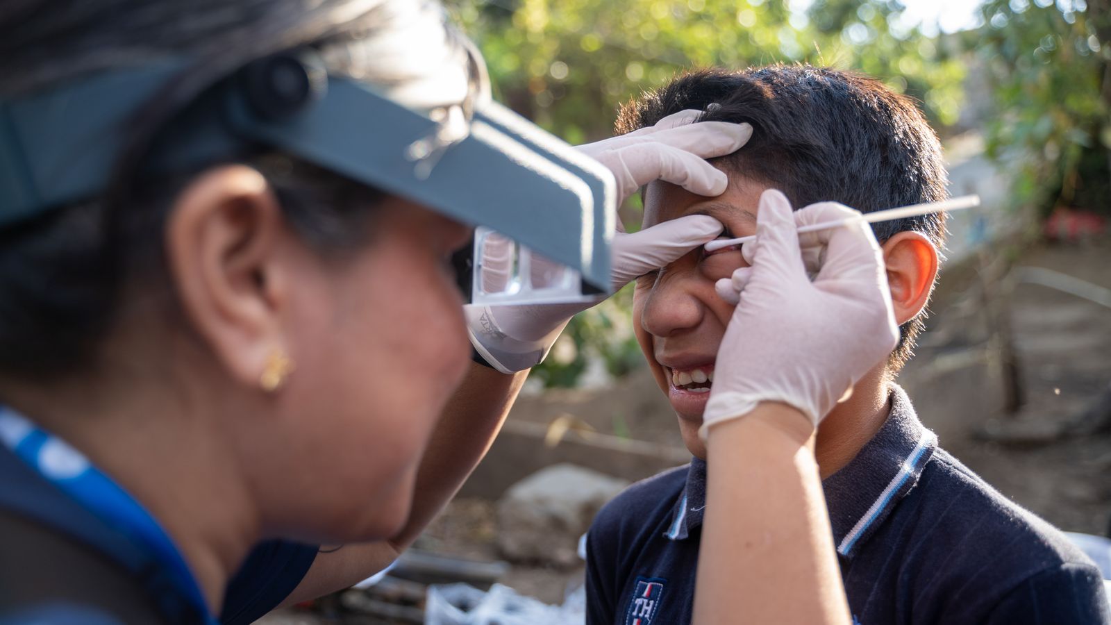 Trabajadores de la salud de seis países fortalecieron sus capacidades para la eliminación del tracom
