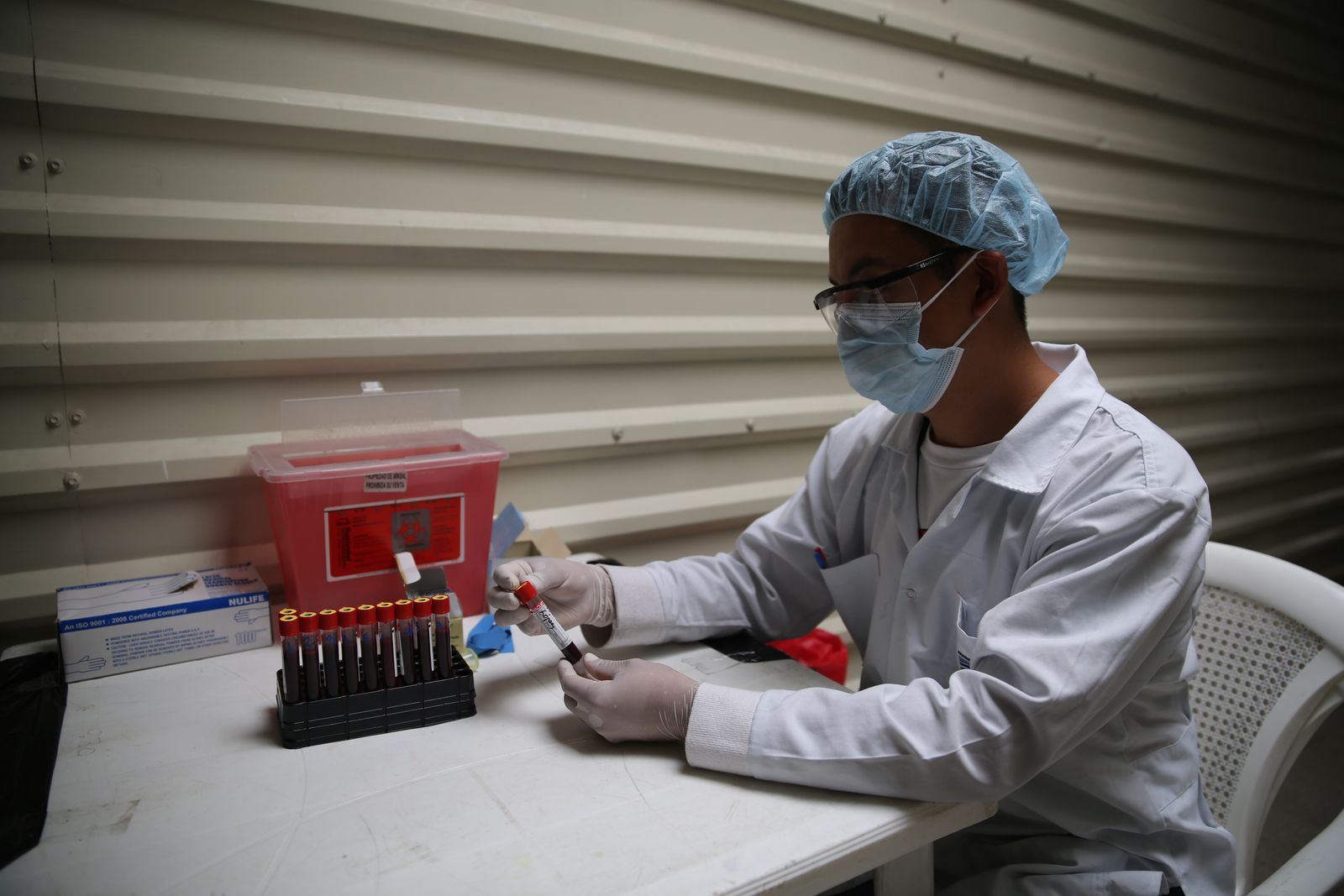 Diagnóstico y tratamiento para todos: El Salvador, detección de casos de TB en prisiones y uso de nu